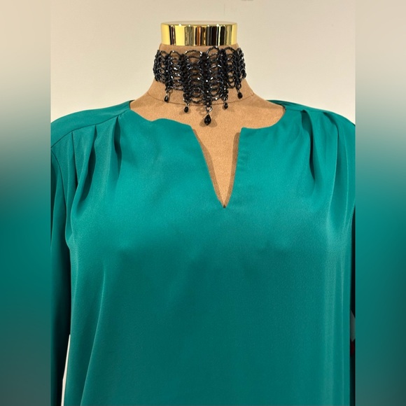 Pleione Kelly Green V Neck Elastic Sleeves Pleated In Front & Back. Sz XL. - Picture 4 of 13